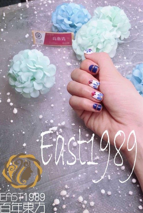  青花美甲怎么做？保定東方技工學(xué)校教你巧做美甲！