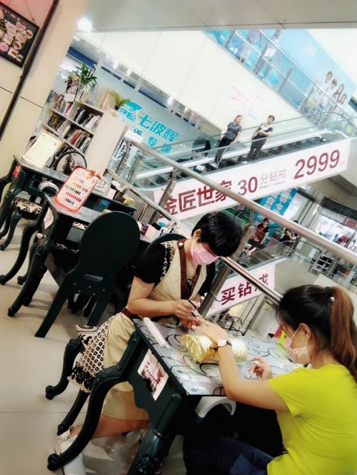纖指圓夢想！保定東方技工學(xué)校創(chuàng)業(yè)者——李丹！  