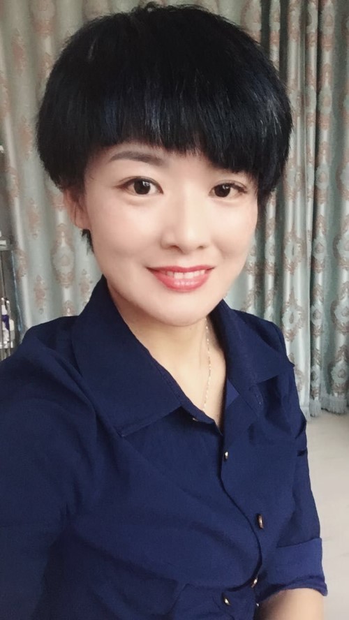 纖指圓夢想！保定東方技工學(xué)校創(chuàng)業(yè)者——李丹！  