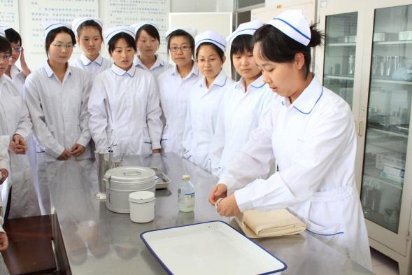 北京護(hù)理學(xué)校高級護(hù)理專業(yè)怎么樣？