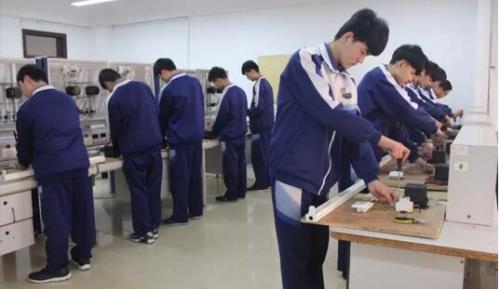 藍海職業(yè)學(xué)校有哪些適合男生的技術(shù)專業(yè)？