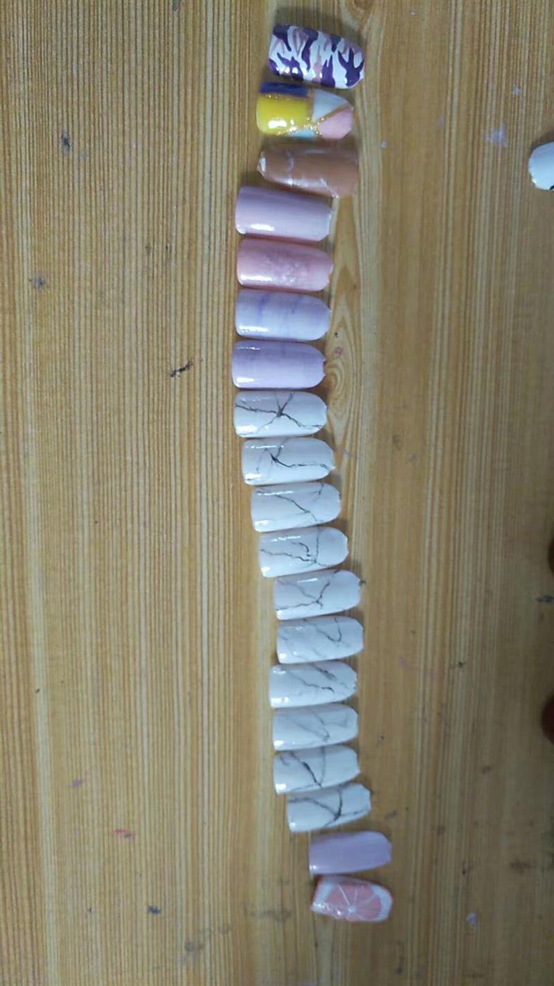 邢臺(tái)唯美教育招收彩妝美甲紋繡美容美體學(xué)員